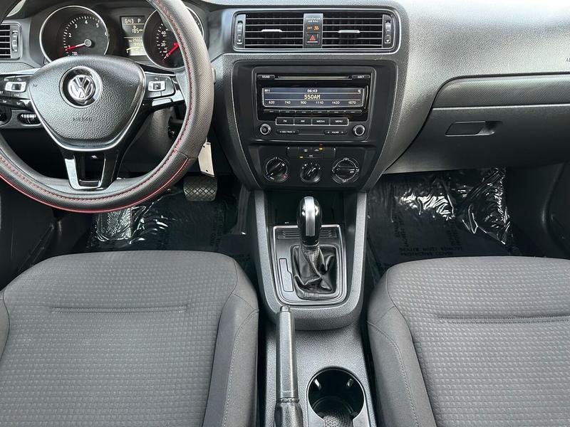 Volkswagen Jetta 2015 price $9,999