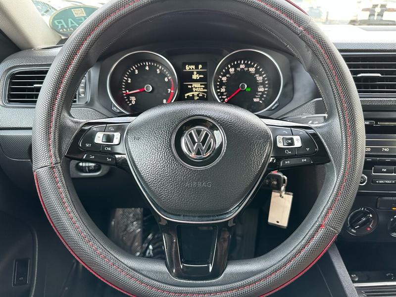 Volkswagen Jetta 2015 price $9,999