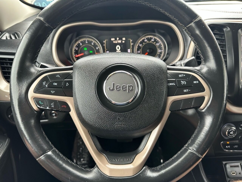 Jeep Cherokee 2015 price $11,999