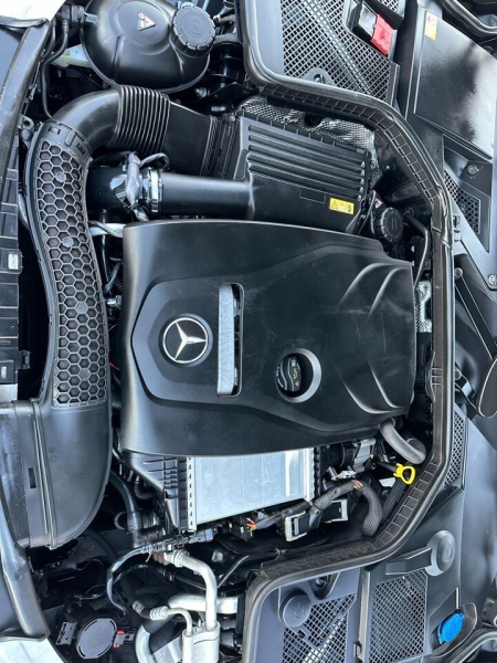 Mercedes-Benz C-Class 2015 price $13,999