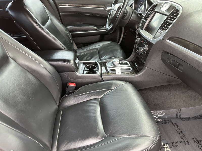 Chrysler 300 2015 price $12,999