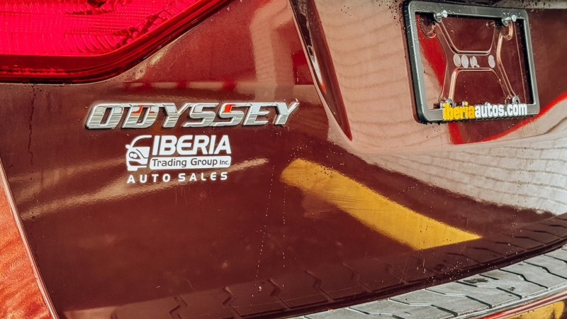 Honda Odyssey 2013 price $12,980