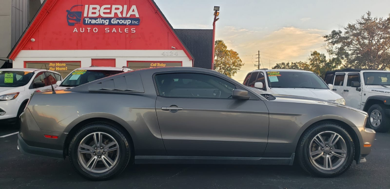 Ford Mustang 2011 price $9,600