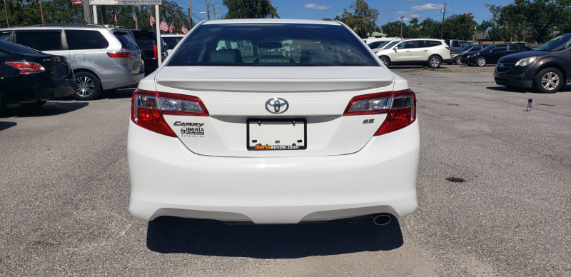 Toyota Camry 2014 price $9,800