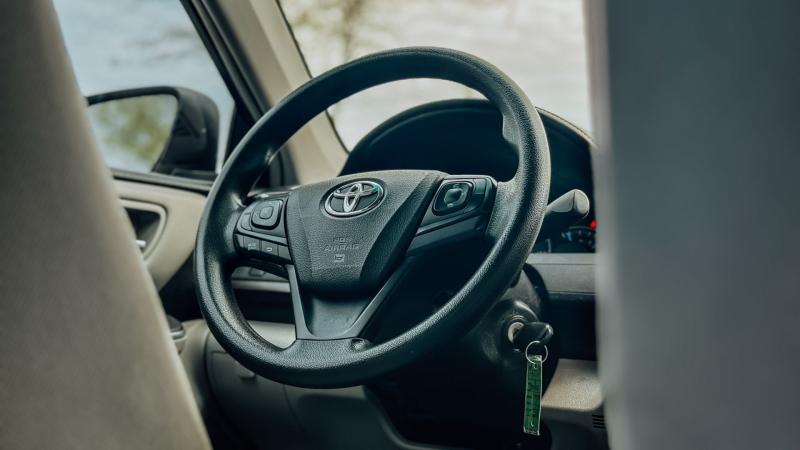 Toyota Camry 2015 price $11,500