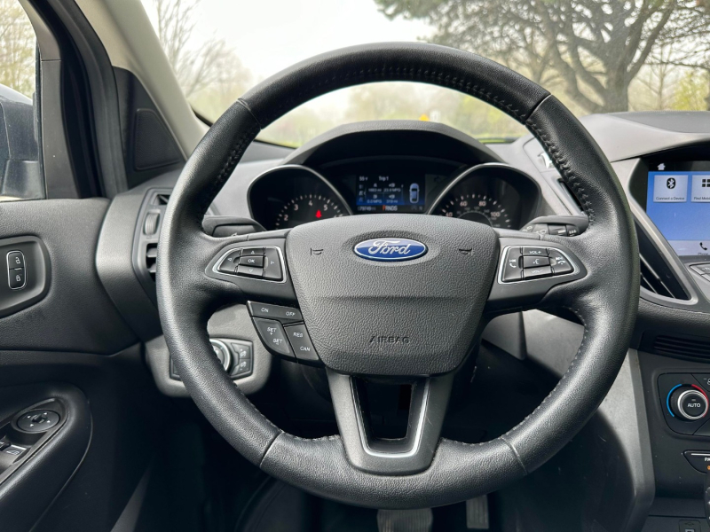 Ford Escape 2019 price $12,995