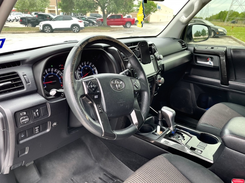 Toyota 4Runner 2016 price $31,888
