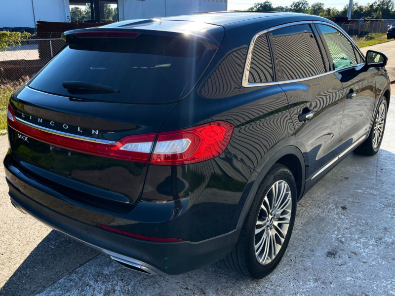 Lincoln MKX 2017 price $19,888