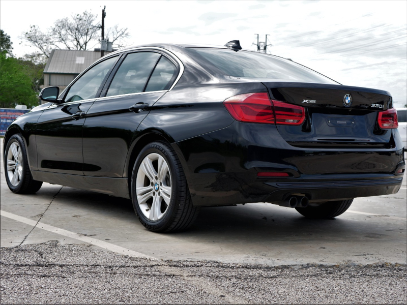 BMW 3-Series 2018 price $18,588