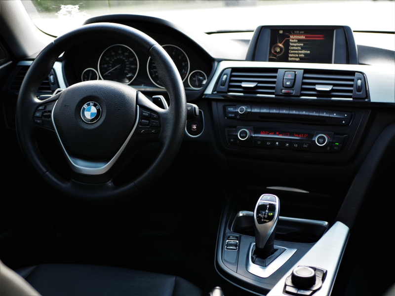 BMW 4-Series 2015 price $17,888