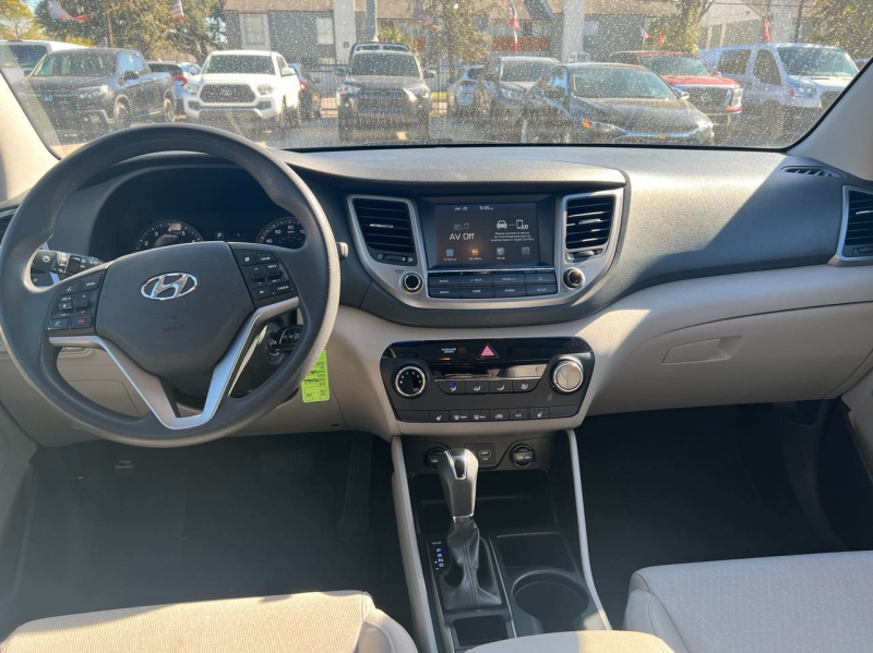 Hyundai Tucson 2018 price $15,495