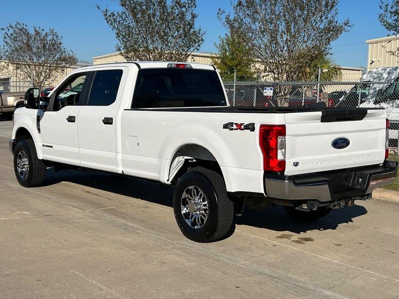 Ford Super Duty F-250 2019 price $33,995