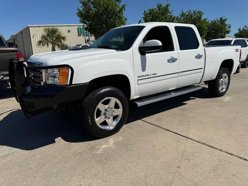 GMC Sierra 2500HD 2013 price $26,995