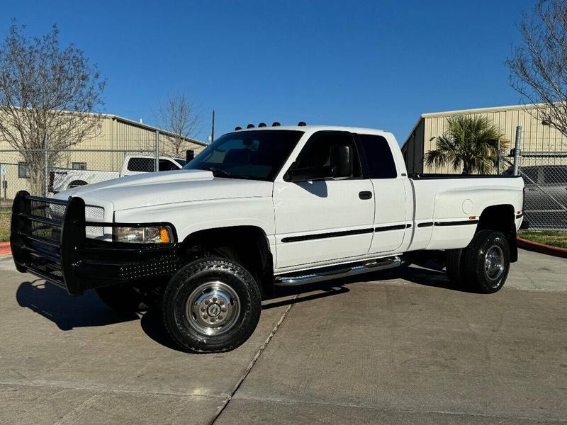 Dodge Ram 3500 1998 price $35,995