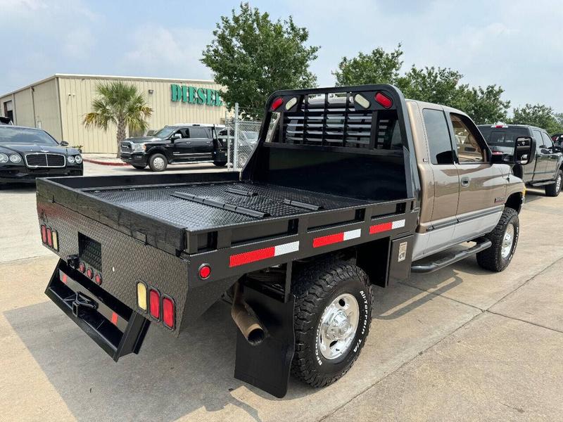 Dodge Ram 2500 2001 price $32,995