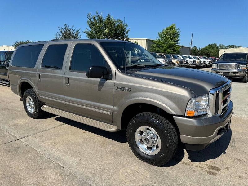 Ford Excursion 2003 price $29,995