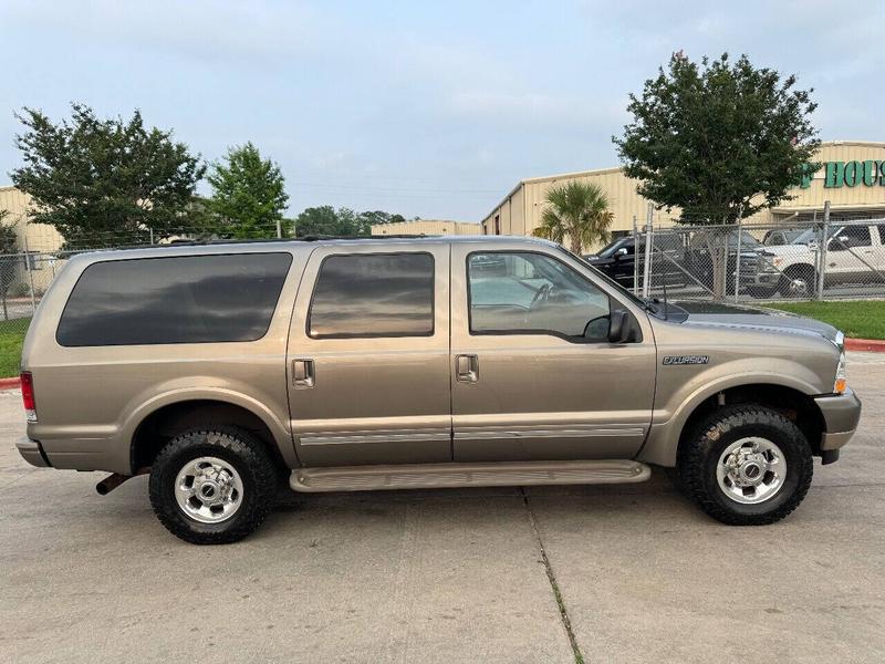 Ford Excursion 2003 price $29,995