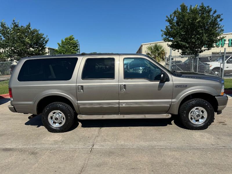 Ford Excursion 2003 price $29,995