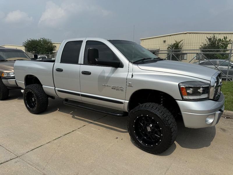 Dodge Ram 2500 2006 price $42,995