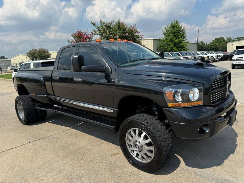 Dodge Ram 3500 2006 price $45,995