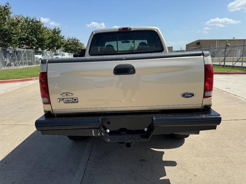 Ford F-250 Super Duty 2001 price $37,995