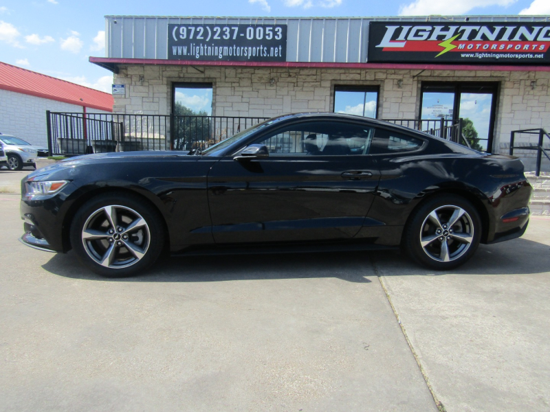 Ford Mustang 2016 price $17,995
