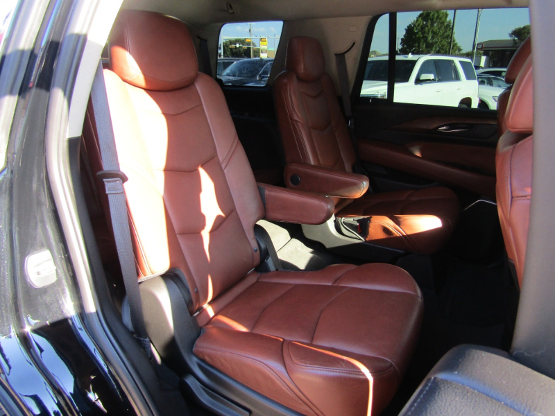Cadillac Escalade 2015 price $26,995