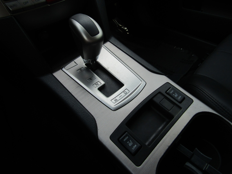 Subaru Outback 2012 price $8,995