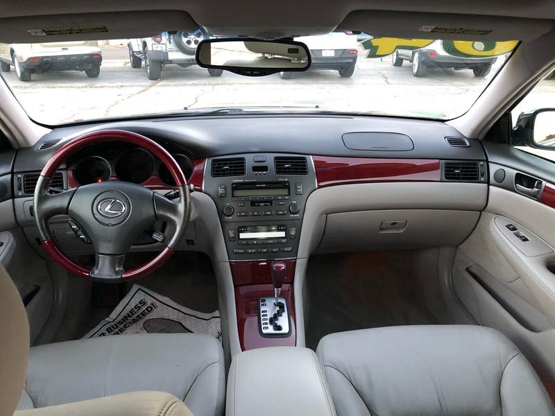 Lexus ES 330 2004 price $6,995