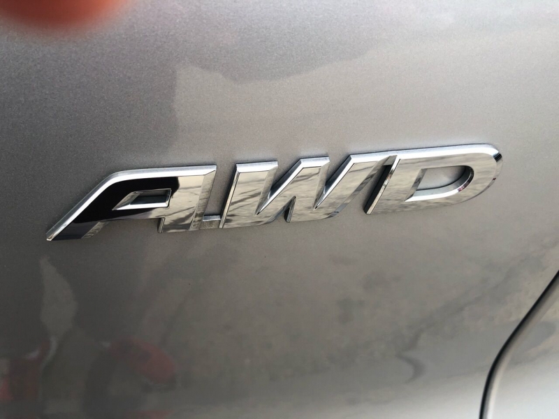 Honda CR-V 2015 price $15,995