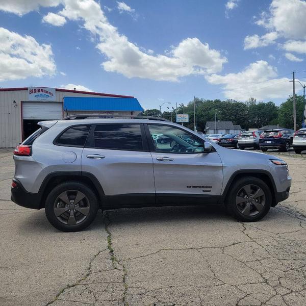 Jeep Cherokee 2017 price $11,995