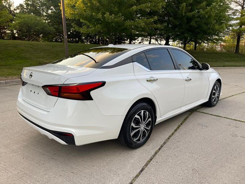 Nissan Altima 2019 price $22,995