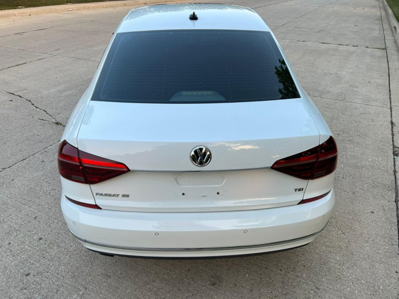 Volkswagen Passat 2017 price $12,991