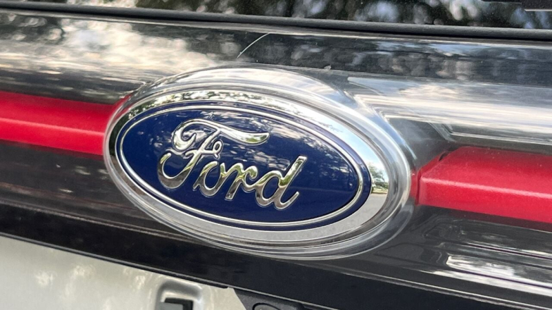 Ford Edge 2017 price $14,495