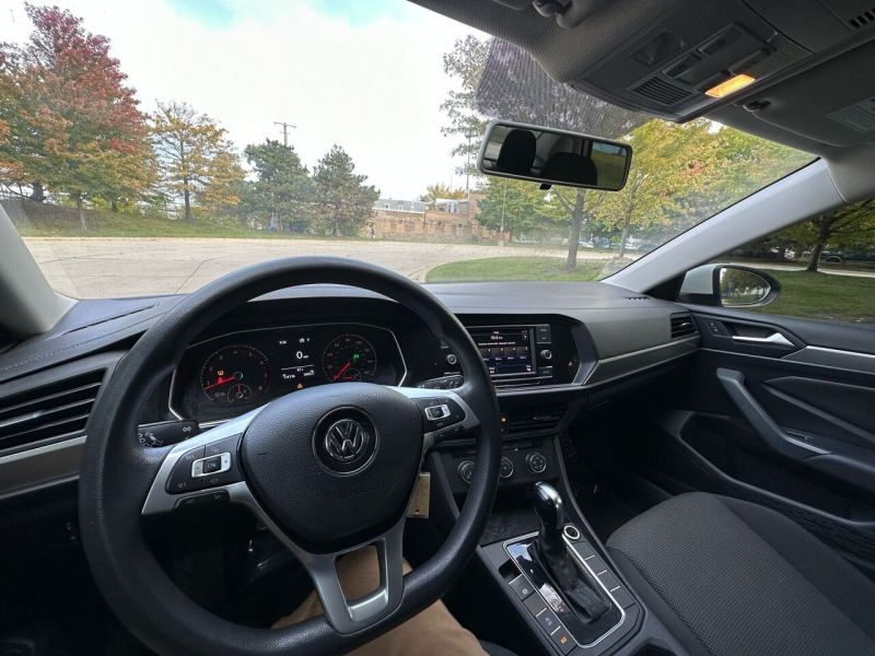 Volkswagen Jetta 2019 price $10,495