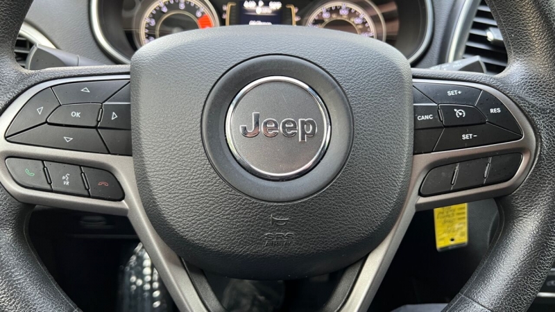 Jeep Cherokee 2019 price $15,495