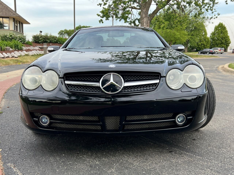 Mercedes-Benz SL-Class 2004 price $29,991