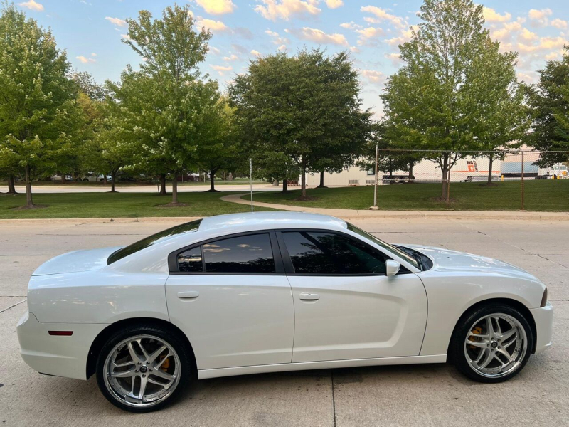 Dodge Charger 2012 price $10,995