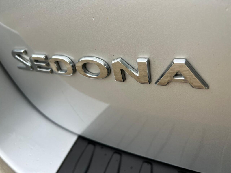 Kia Sedona 2020 price $13,995