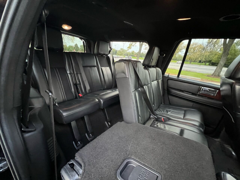 Lincoln Navigator L 2017 price $17,991