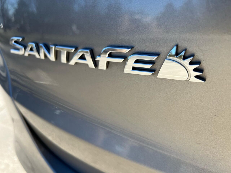 Hyundai Santa Fe Sport 2018 price $15,995