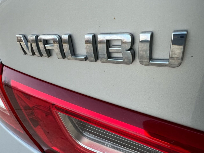Chevrolet Malibu 2017 price $8,995