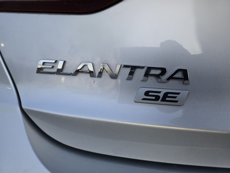 Hyundai Elantra 2018 price $9,995