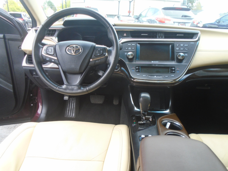 Toyota Avalon 2013 price $12,988