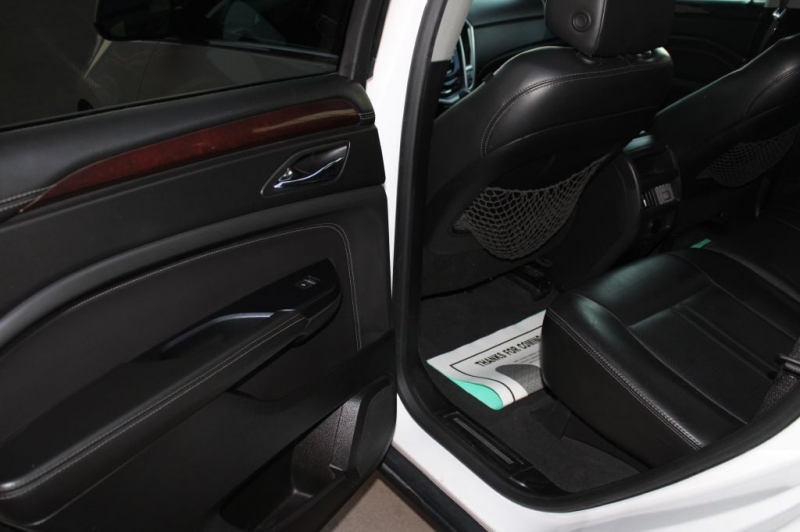 Cadillac SRX 2015 price $19,995