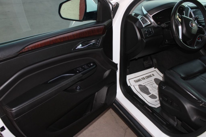 Cadillac SRX 2015 price $19,995