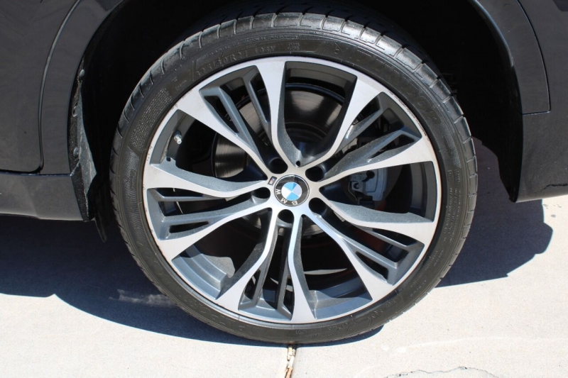 BMW X6 2018 price $39,995