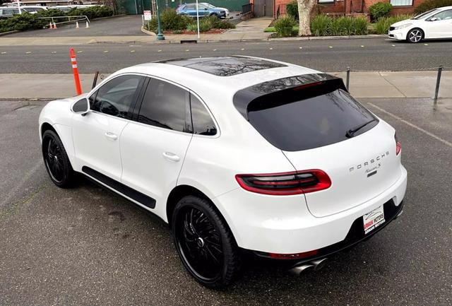 Porsche Macan 2015 price $25,595