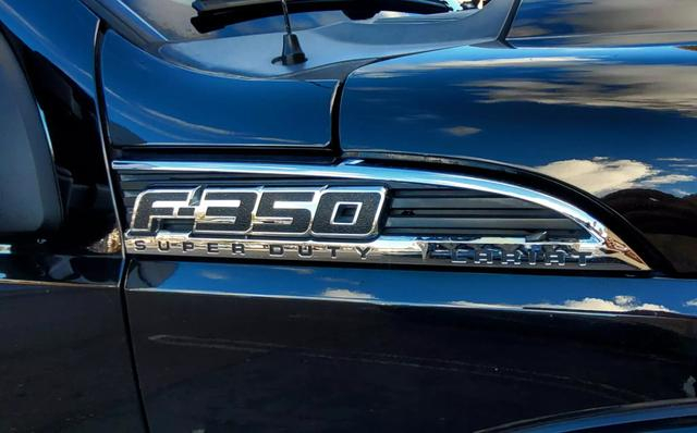 Ford F350 Super Duty Crew Cab 2015 price $30,995
