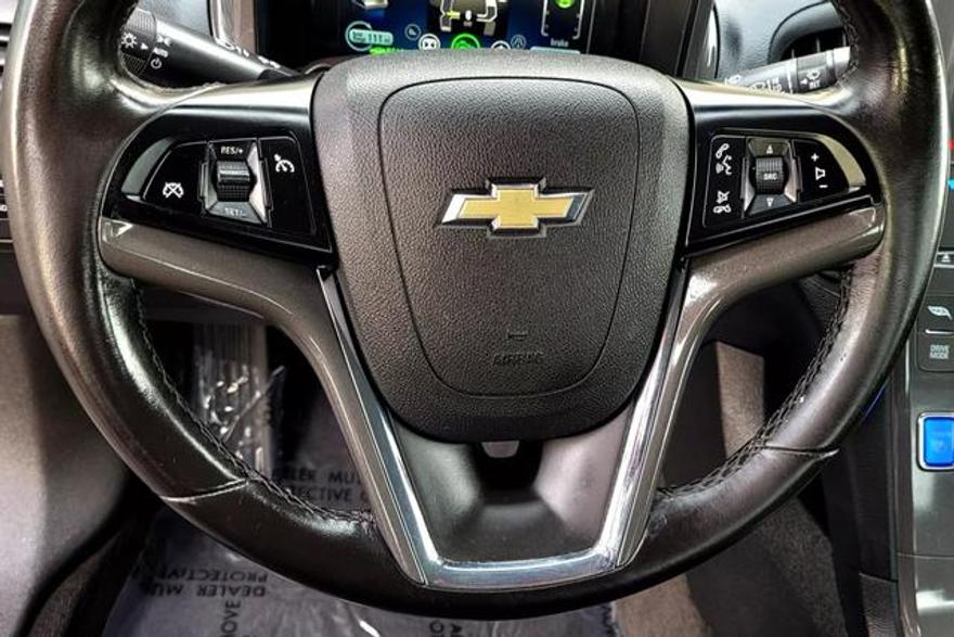 Chevrolet Volt 2015 price $9,195
